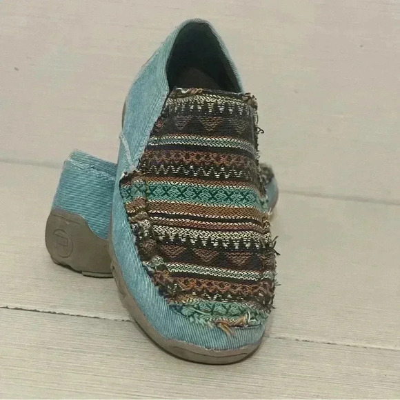 Girls Roper Slip Ons  Turquoise Size 1 - Picture 1 of 9